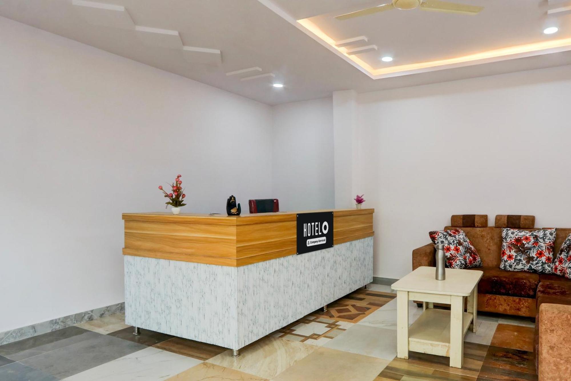 Hotel O Living Tree In Hyderabad Exterior photo